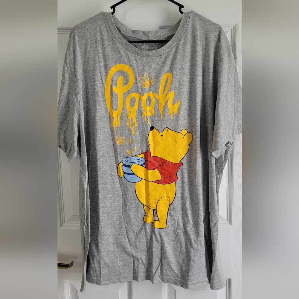 Disney Winnie the Pooh Gray T-Shirt